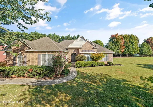 Photo 2 of Single family home for sale at 3845 Holly Berry Dr, Knoxville, TN 37938 | MLS# 1355345 | Listing updated on 2026-10-02
