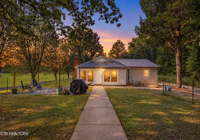 Single family home for sale at 634 Johnson Rd, Oliver Springs, TN 37840 | MLS# 1356404