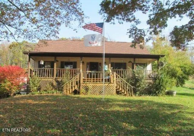 Photo 1 of Single family home for sale at 129 Pleasant Hl Rd, Sweetwater, TN 37874 | MLS# 1355382 | Listing updated on 2026-09-17