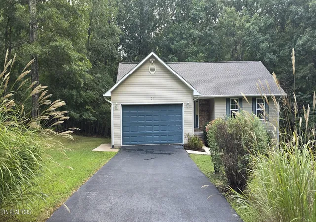 Photo 3 of Sale Pending at 51 Crossbow Cir, Crossville, TN 38555 | MLS# 1355364 | Listing updated on 2026-09-17