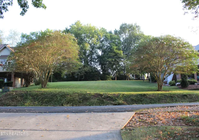Land for sale at 236 Chatuga Way, Loudon, TN 37774 | MLS# 1355432