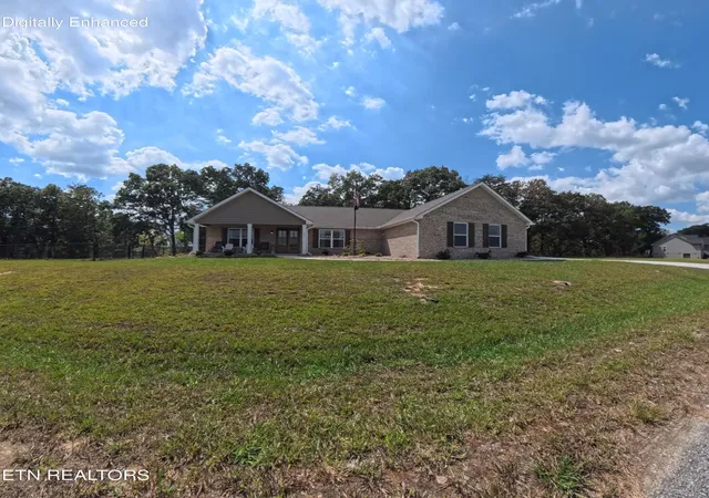 Photo 1 of Single family home for sale at 370 Est Loop Tr, Crossville, TN 38555 | MLS# 1355592 | Listing updated on 2026-09-15