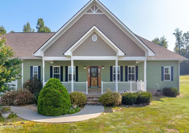Photo 3 of Single family home for sale at 135 County Rd 440, Athens, TN 37303 | MLS# 1356098 | Listing updated on 2026-09-20