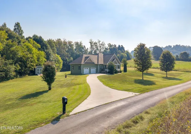 Photo 4 of Single family home for sale at 135 County Rd 440, Athens, TN 37303 | MLS# 1356098 | Listing updated on 2026-09-20