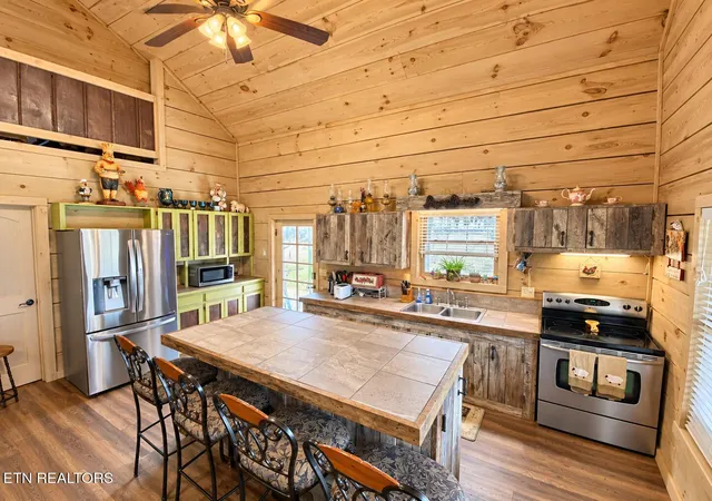 Photo 3 of Multi family home for sale at 2225 Winona Rd, Huntsville, TN 37756 | MLS# 1356252 | Listing updated on 2026-09-24