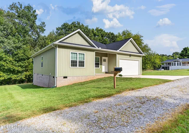 Photo 3 of Single family home for sale at 118 Teak Ln, Cookeville, TN 38506 | MLS# 1355633 | Listing updated on 2026-09-24