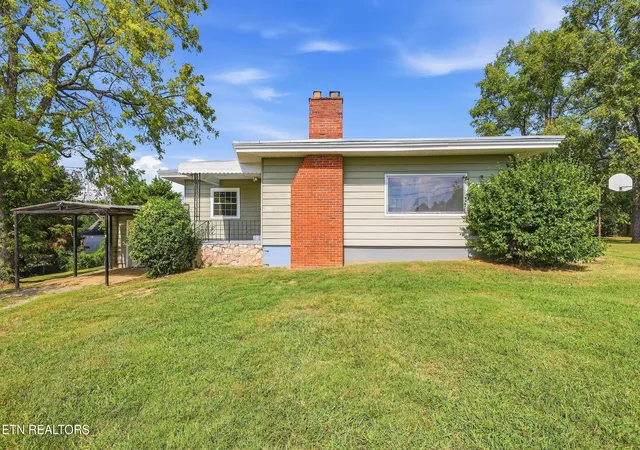 Photo 1 of Single family home for sale at 516 Dunn Ave, Maryville, TN 37804 | MLS# 1355727 | Listing updated on 2026-09-16