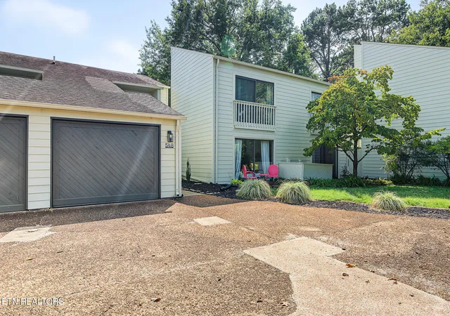 Photo 3 of Condo for sale at 548 Lost Tree Ln, Farragut, TN 37934 | MLS# 1355991 | Listing updated on 2026-09-23
