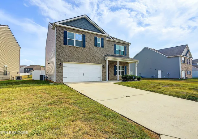 Photo 3 of Single family home for sale at 4777 Willow Blf Cir, Knoxville, TN 37914 | MLS# 1356612 | Listing updated on 2026-10-08