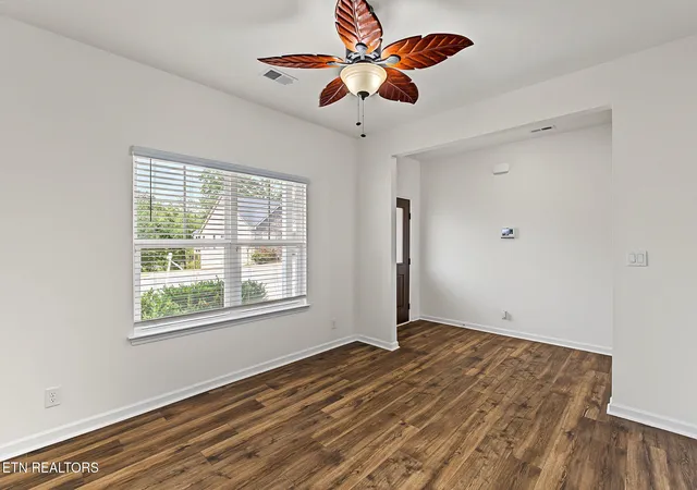 Photo 4 of Single family home for sale at 4777 Willow Blf Cir, Knoxville, TN 37914 | MLS# 1356612 | Listing updated on 2026-10-08