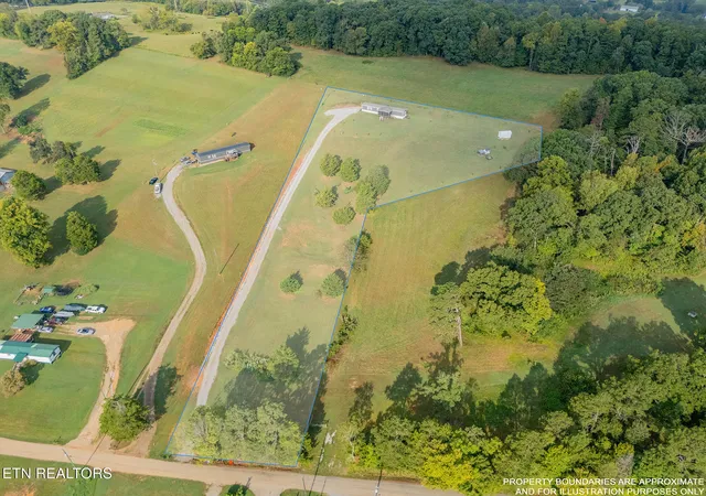 Photo 3 of Single family home for sale at 3833 Strong Rd, Mascot, TN 37806 | MLS# 1355537 | Listing updated on 2026-10-21