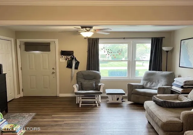 Photo 2 of Single family home for sale at 432 Linden Cir, La Follette, TN 37766 | MLS# 1355597 | Listing updated on 2026-10-02