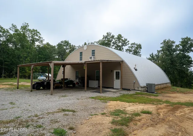Photo 4 of Single family home for sale at 1445 Coon Holw Rd, Sunbright, TN 37872 | MLS# 1355718 | Listing updated on 2026-09-25