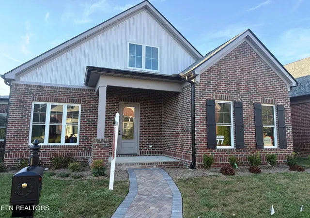 Photo 1 of Single family home for sale at 77 Royal Troon Cir, Oak Ridge, TN 37830 | MLS# 1355746 | Listing updated on 2026-09-17
