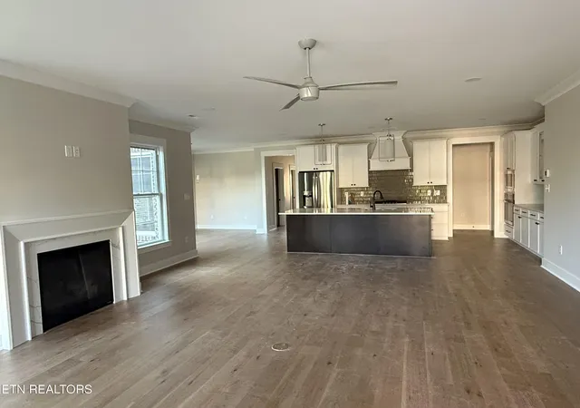 Photo 2 of Single family home for sale at 77 Royal Troon Cir, Oak Ridge, TN 37830 | MLS# 1355746 | Listing updated on 2026-09-17