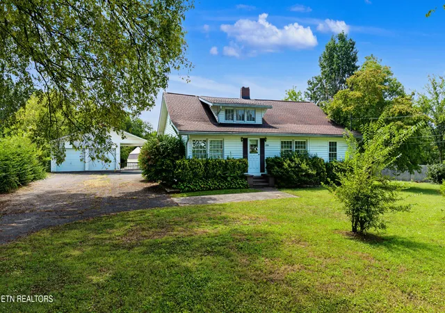 Photo 1 of Single family home for sale at 2330 Sevierville Rd, Maryville, TN 37804 | MLS# 1355840 | Listing updated on 2026-09-25