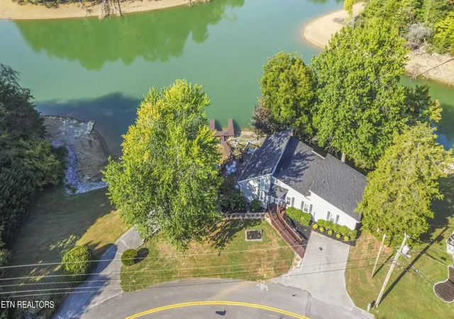 Single family home for sale at 2255 Peninsula Dr, Jefferson City, TN 37760 | MLS# 1356207