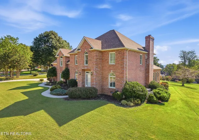 Photo 3 of Sale Pending at 7712 La Barrington Blvd, Powell, TN 37849 | MLS# 1356626 | Listing updated on 2026-09-30