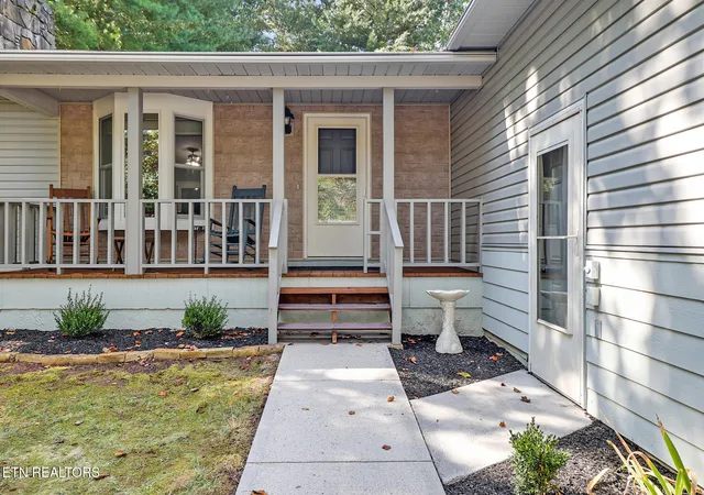 Photo 2 of Single family home for sale at 153 Lakeside Dr, Crossville, TN 38558 | MLS# 1355678 | Listing updated on 2026-09-16