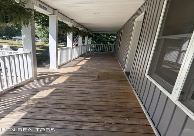 Photo 3 of Single family home for sale at 1113 E Woodshire Dr, Knoxville, TN 37922 | MLS# 1355884 | Listing updated on 2026-09-24