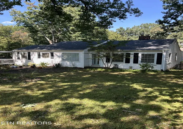 Photo 1 of Sale Pending at 3345 Kenilworth Ln, Knoxville, TN 37917 | MLS# 1355500 | Listing updated on 2026-10-17
