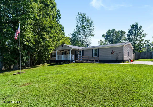 Photo 1 of Single family home for sale at 122 Holber Rd, Harriman, TN 37748 | MLS# 1355634 | Listing updated on 2026-10-05