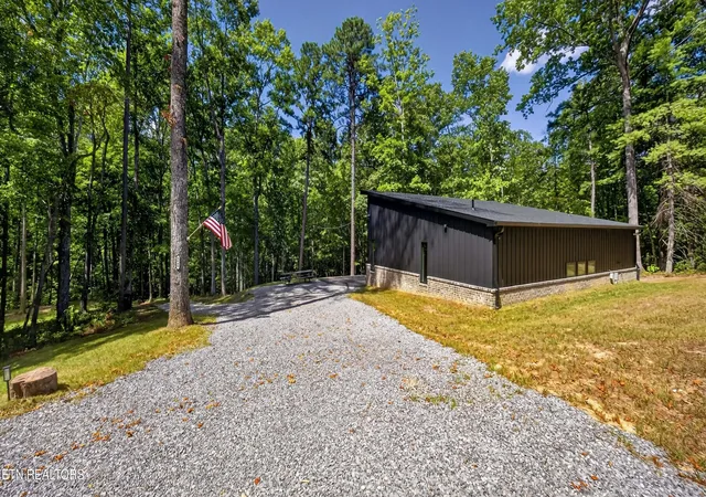 Photo 3 of Single family home for sale at 6640 Flats Rd, Tallassee, TN 37878 | MLS# 1356708 | Listing updated on 2026-09-25