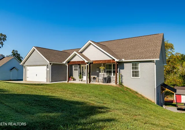 Photo 1 of Single family home for sale at 232 River Frd Rd, Maryville, TN 37804 | MLS# 1355570 | Listing updated on 2026-09-21