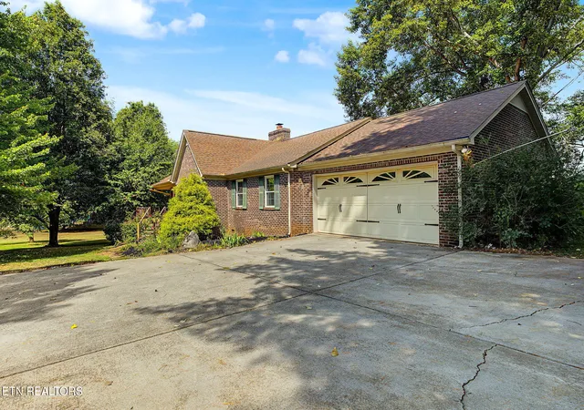 Photo 3 of Single family home for sale at 8530 Restful Way, Corryton, TN 37721 | MLS# 1355734 | Listing updated on 2026-10-09