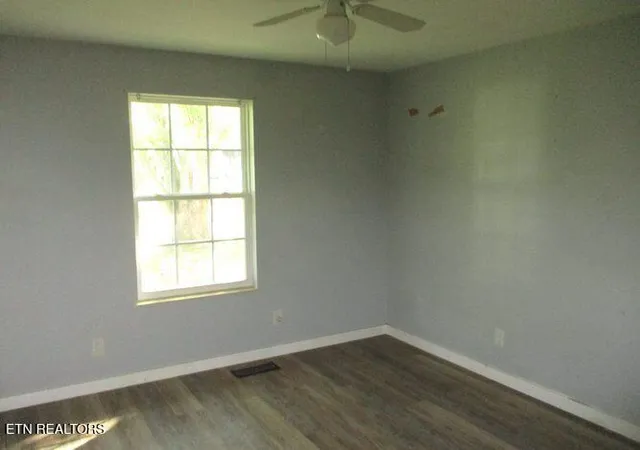 Photo 4 of Single family home for sale at 328 Veal Hts, Madisonville, TN 37354 | MLS# 1355539 | Listing updated on 2026-09-15