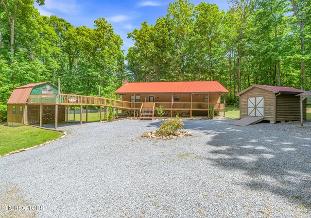 Photo 2 of Single family home for sale at 3394 Laurelwood Rd, Cosby, TN 37722 | MLS# 1355713 | Listing updated on 2026-09-16