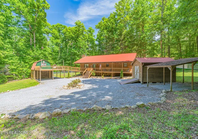 Photo 3 of Single family home for sale at 3394 Laurelwood Rd, Cosby, TN 37722 | MLS# 1355713 | Listing updated on 2026-09-16