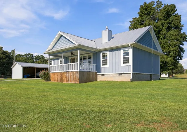 Photo 3 of Sale Pending at 372 County Rd 105, Athens, TN 37303 | MLS# 1355574 | Listing updated on 2026-09-25