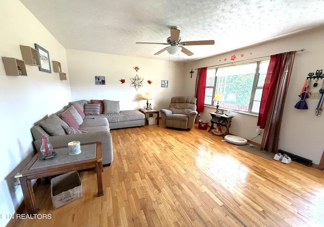 Photo 3 of Single family home for sale at 578 Caton St, Seymour, TN 37865 | MLS# 1355566 | Listing updated on 2026-09-15