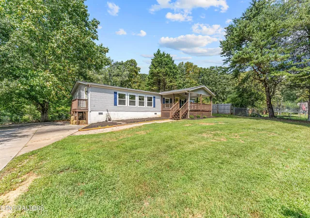 Photo 1 of Sale Pending at 1347 Mountain View Cir, Maryville, TN 37801 | MLS# 1355604 | Listing updated on 2026-09-19
