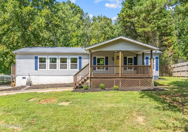 Photo 4 of Sale Pending at 1347 Mountain View Cir, Maryville, TN 37801 | MLS# 1355604 | Listing updated on 2026-09-19