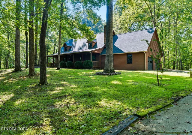 Photo 1 of Single family home for sale at 144 Cross Crk Ln, Kingston, TN 37763 | MLS# 1355732 | Listing updated on 2026-10-09
