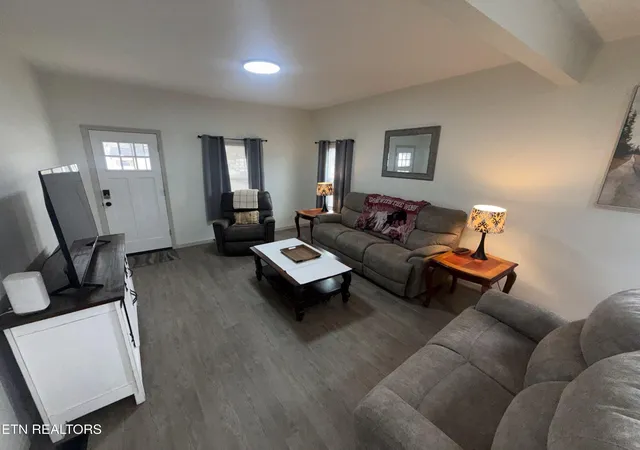 Photo 2 of Single family home for sale at 9015 Three Points Rd, Mascot, TN 37806 | MLS# 1355594 | Listing updated on 2026-09-15