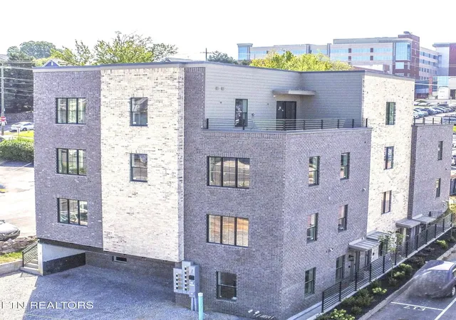Photo 1 of Condo for sale at 1911 Forest Ave #2, Knoxville, TN 37916 | MLS# 1355676 | Listing updated on 2026-09-19