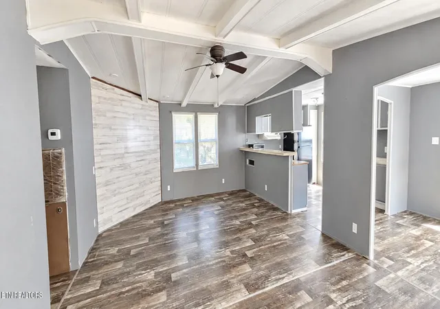 Photo 3 of Multi family home for sale at 284 Payne Cir, Tazewell, TN 37879 | MLS# 1355670 | Listing updated on 2026-09-16