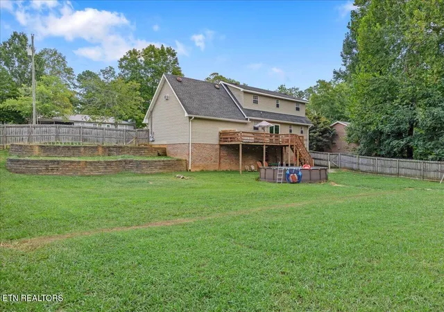 Photo 1 of Single family home for sale at 334 N Washington Ave, Etowah, TN 37331 | MLS# 1355639 | Listing updated on 2026-09-26