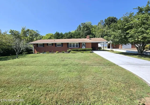 Photo 2 of Single family home for sale at 3105 Hazelwood Rd, Knoxville, TN 37921 | MLS# 1355658 | Listing updated on 2026-10-05