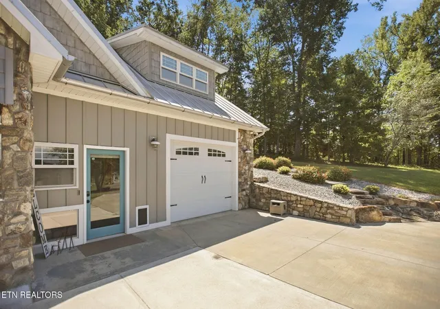 Photo 3 of Single family home for sale at 1120 Butterfly Cvs Tr, Decatur, TN 37322 | MLS# 1355664 | Listing updated on 2026-09-16