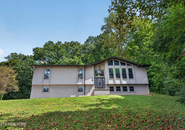 Photo 1 of Sale Pending at 525 Amarillo Dr, Seymour, TN 37865 | MLS# 1355665 | Listing updated on 2026-09-20