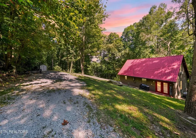 Photo 1 of Single family home for sale at 301 Bibee Ln, Caryville, TN 37714 | MLS# 1355675 | Listing updated on 2026-09-16