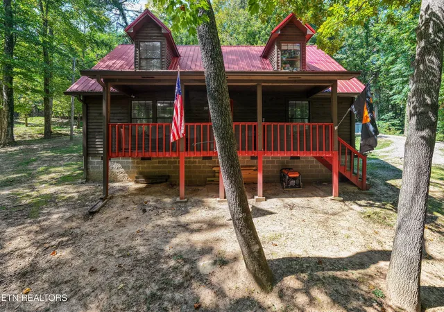 Photo 2 of Single family home for sale at 301 Bibee Ln, Caryville, TN 37714 | MLS# 1355675 | Listing updated on 2026-09-16