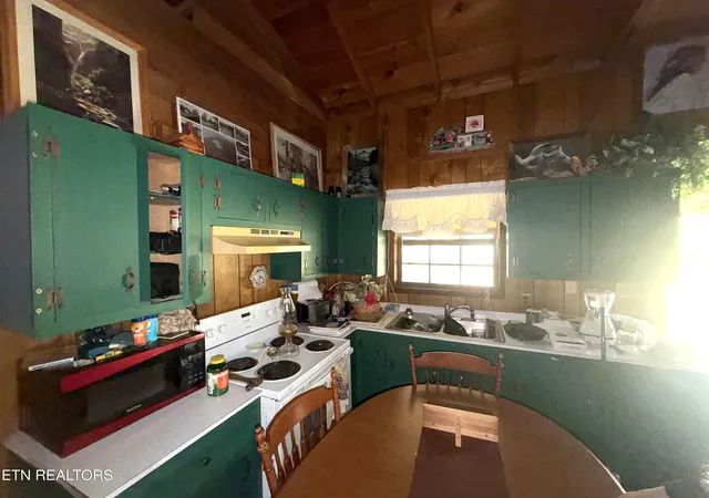 Photo 4 of Single family home for sale at 196 Bailey Holw Rd, Tazewell, TN 37879 | MLS# 1355679 | Listing updated on 2026-09-16