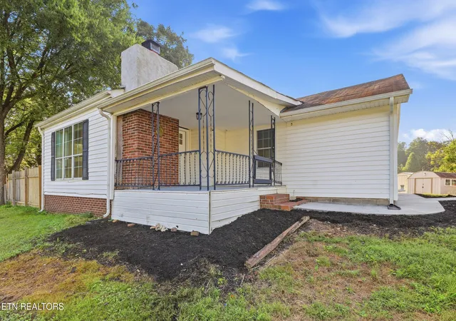 Photo 2 of Single family home for sale at 4634 Nails Crk Rd, Rockford, TN 37853 | MLS# 1355957 | Listing updated on 2026-09-18