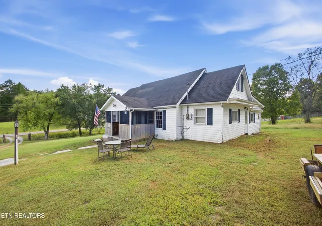 Photo 1 of Single family home for sale at 361 Gallaher Rd, Kingston, TN 37763 | MLS# 1356013 | Listing updated on 2026-09-18