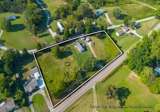 Photo 3 of Single family home for sale at 361 Gallaher Rd, Kingston, TN 37763 | MLS# 1356013 | Listing updated on 2026-09-18
